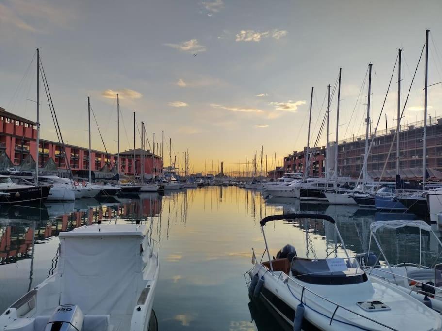 Апартаменты Casaviva - Bilo With Patio In Genova San Teodoro Экстерьер фото